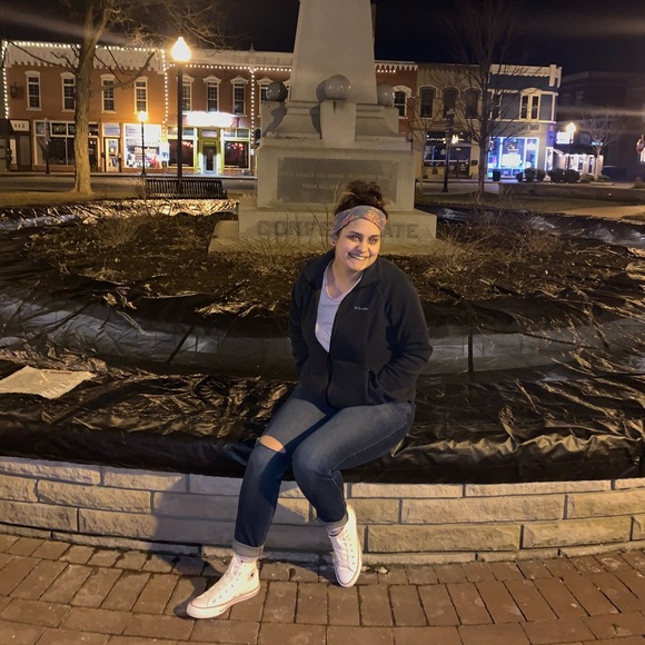 Meet your Posher, Miranda - Picture 1 of 1